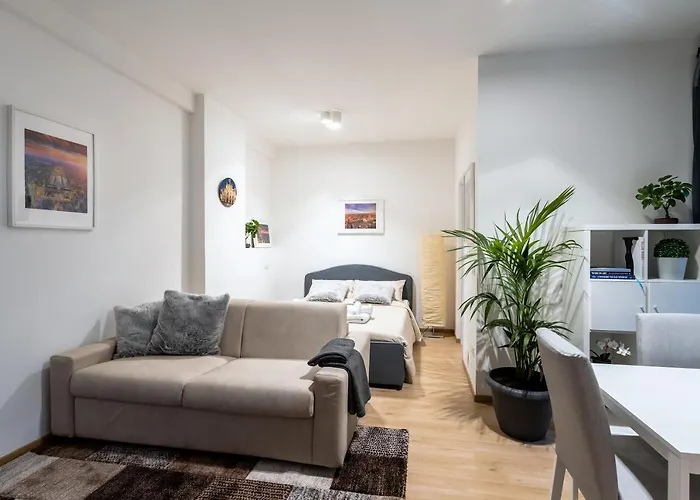 Suite 1,2 Porta Milano Centro Parking Free